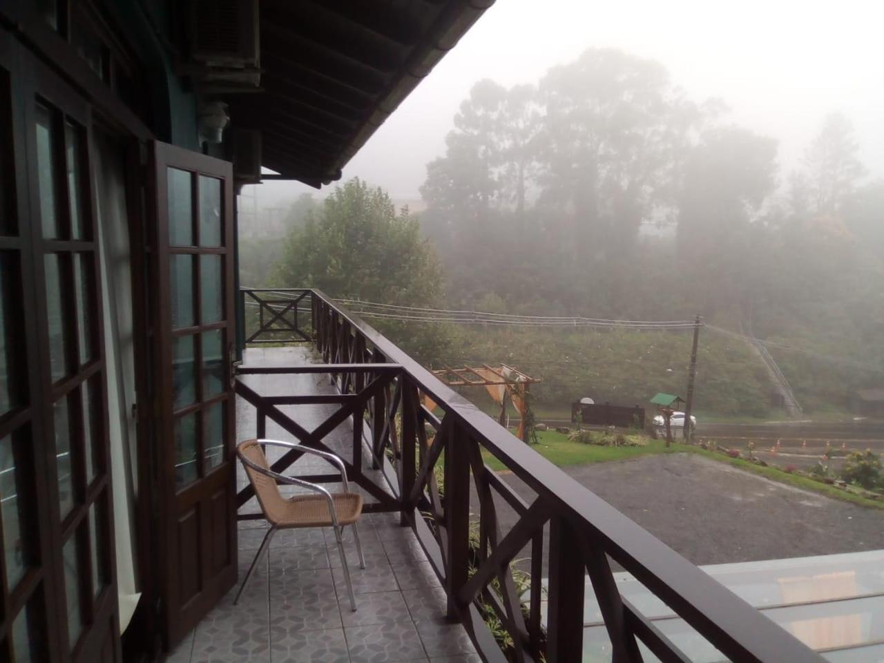 Pousada Três Pinheiros Gramado Extérieur photo